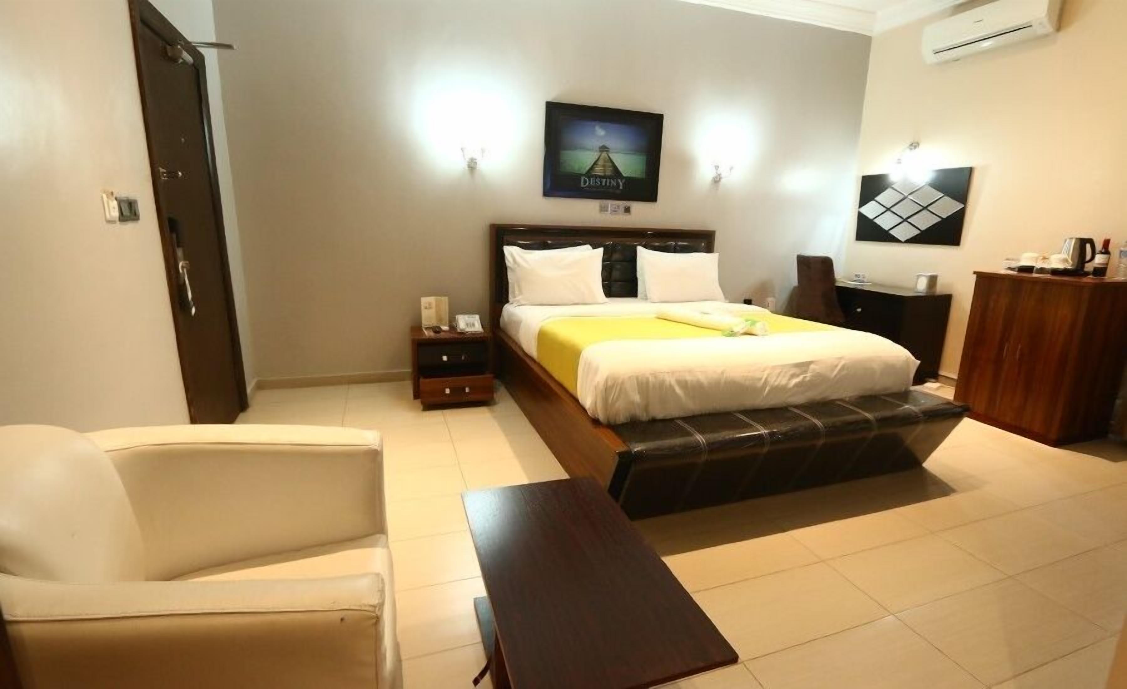 Deluxe Apartment, Balcony, City View | Desk, laptop workspace, blackout drapes, soundproofing