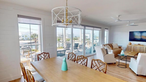 Interior - Beach House - Seize the Bay (Mexico Beach)