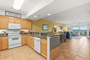 Appart'hôtel, plusieurs lits (Oceanwalk 7-404) | Cuisine privée