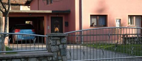 Appartamento (Three Bedroom Apartment With Terrace) | Esterni