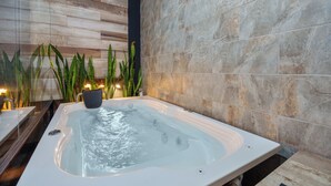 Leilighet – signature, byutsikt | Privat boblebad