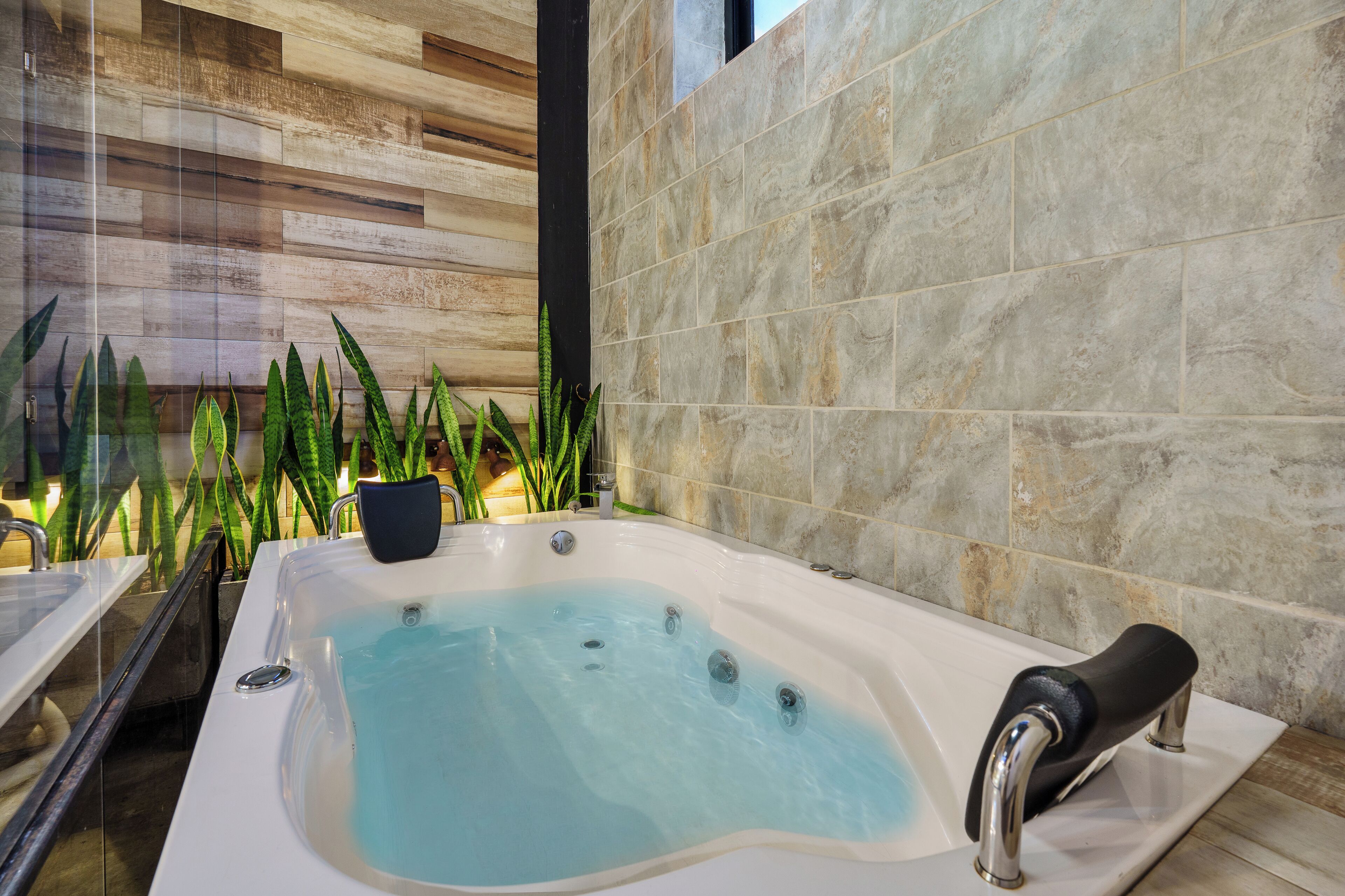 Superior Studio | Private spa tub