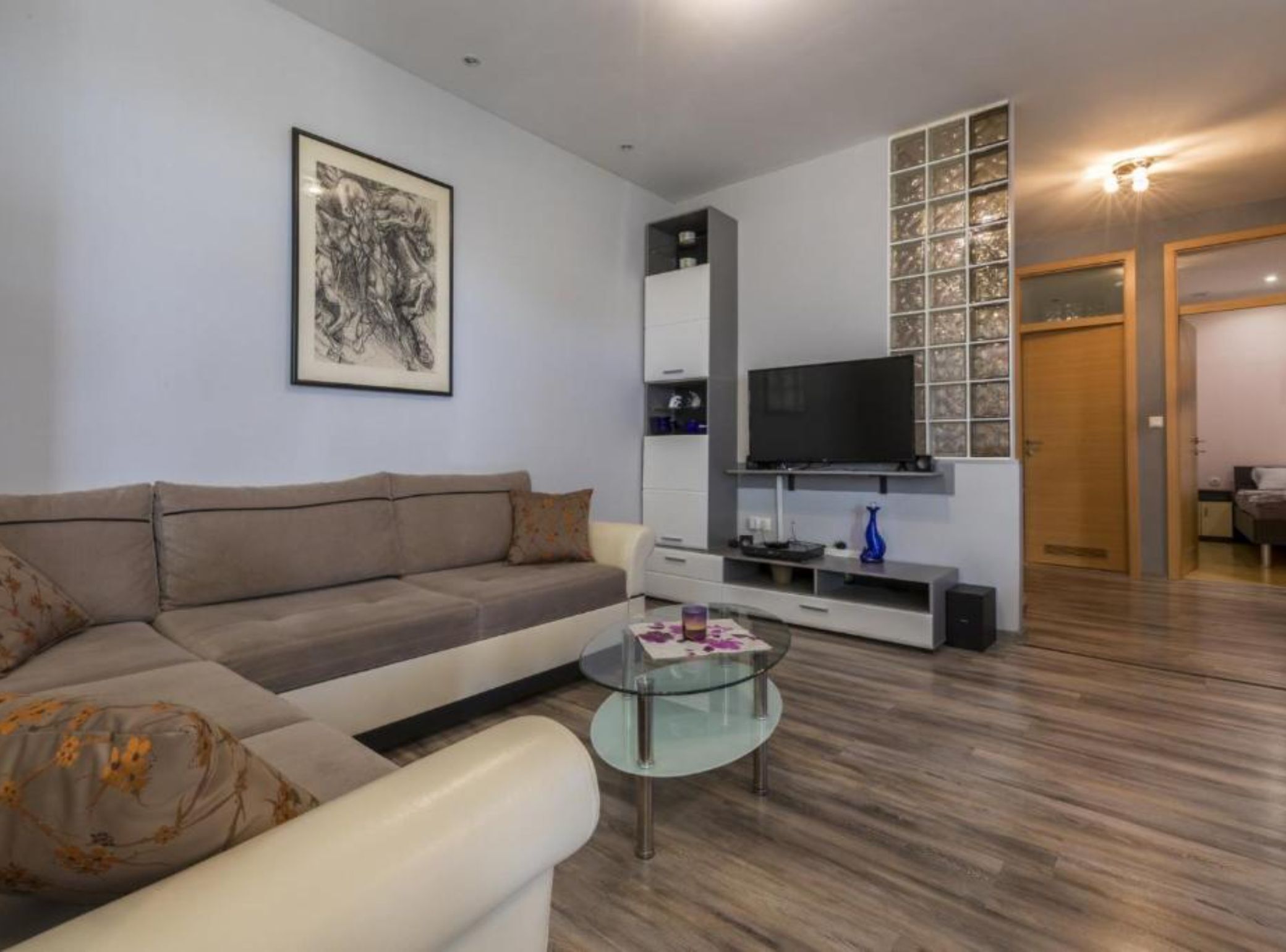 Apartment (Two Bedroom Apartment with Loggia) | Property amenity