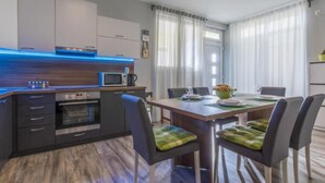 อพาร์ทเมนท์ (Two Bedroom Apartment with Loggia) | สิ่งอำนวยความสะดวกในที่พัก