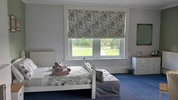 Room, 1 Bedroom, Accessible, Smoking | 1 bedroom