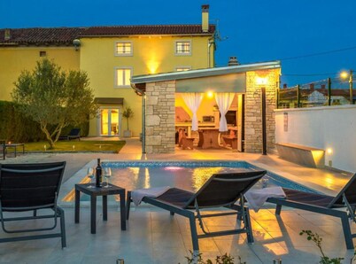 Villa Prestige Azinetti With Pool
