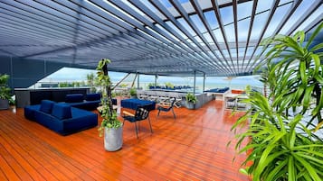 Eenvoudig appartement | Buiten dineren