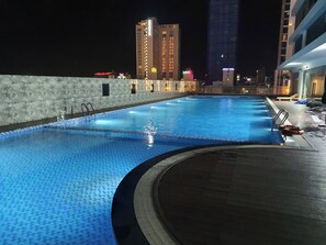 Hồ bơi ngoài trời 