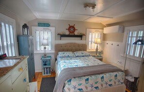 1 slaapkamer, een strijkplank/strijkijzer, wifi, beddengoed