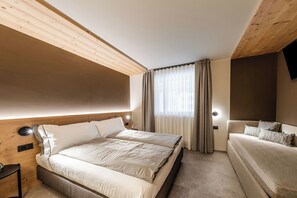 Leilighet, fjellutsikt | Sengetøy av topp kvalitet, dundyner og blendingsgardiner