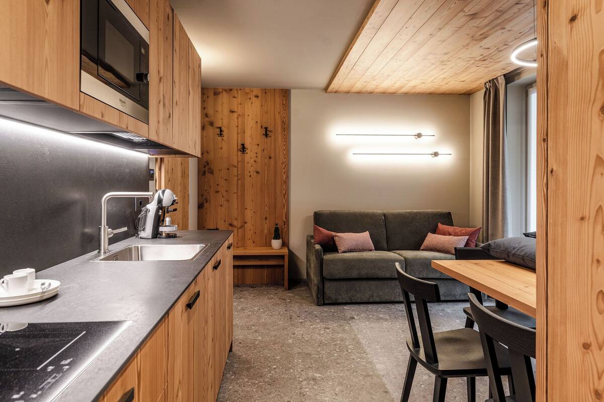 Apartment, Balcony | Premium bedding, down comforters, blackout drapes