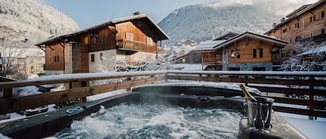 Baignoire à remous extérieure