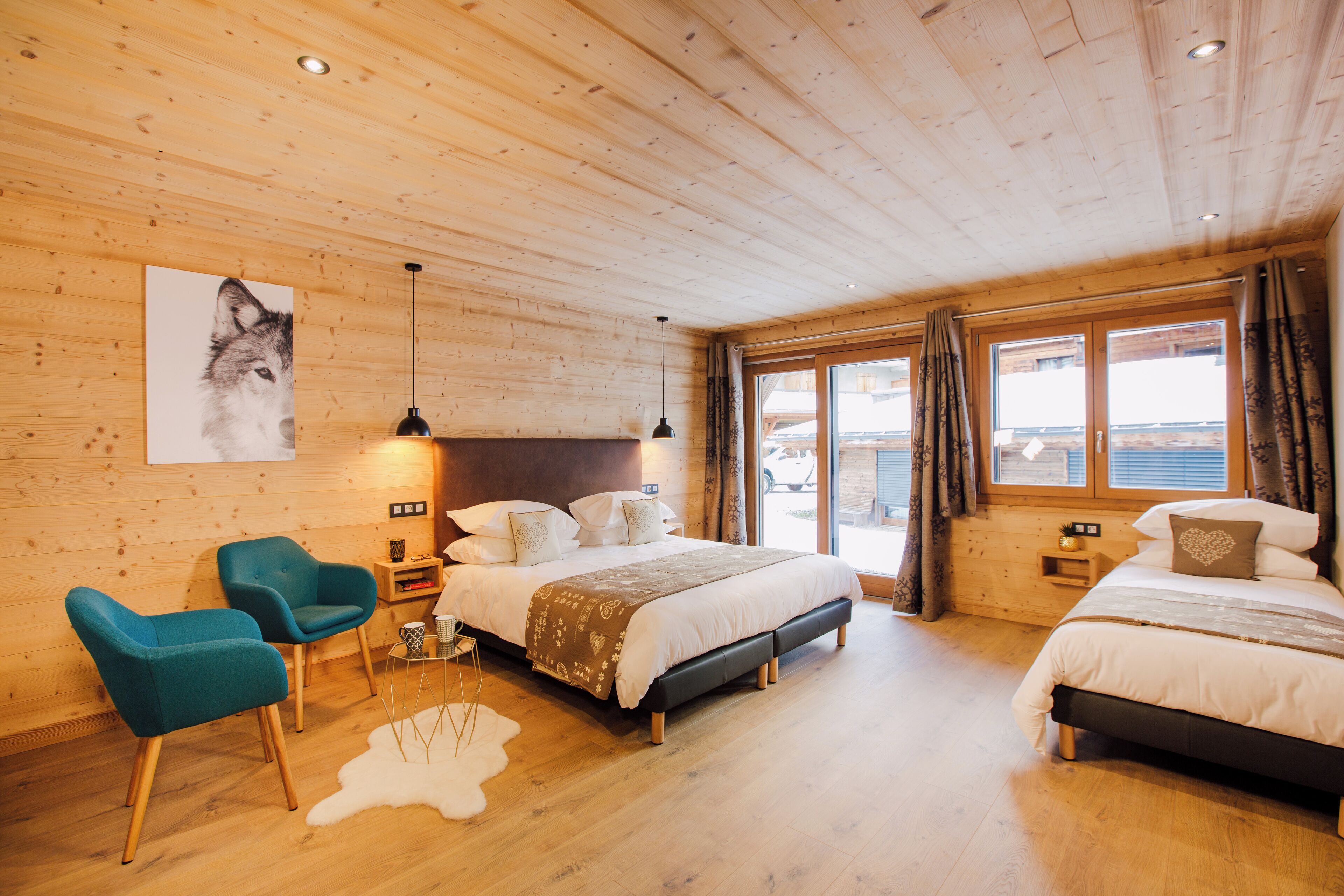 Vauvan matkasänky, ilmainen Wi-Fi, vuodevaatteet