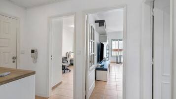 2 chambres, fer et planche à repasser, Wi-Fi, draps fournis