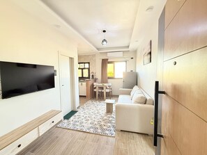 Smart TV - VERO Residence (red sea)