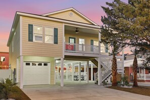 Exterior - Palm Paradise - Heated pool & Hot tub + Golf Cart (North Myrtle Beach)