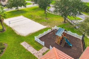 Children’s area - Tuscan Hills 4BR Oasis – Pool/Spa, Wi-Fi, Disney (Davenport)