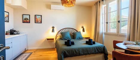 Fer et planche Ă repasser, Wi-Fi, draps fournis