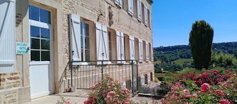 Grand et charmant gîte 30 couchages avec SPA et nombreux espaces