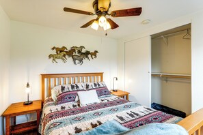 3 makuuhuonetta, silitysrauta/-lauta, vauvan matkasänky, internet