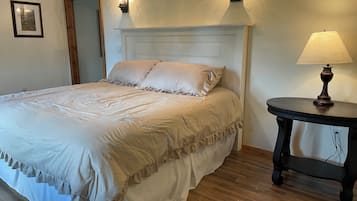 1 chambre, fer et planche à repasser, accès au Wi-Fi (inclus)