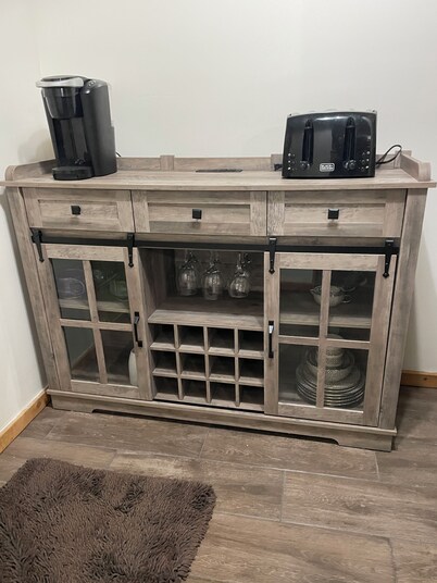 Cozy 1-bedroom ranch house in Georgetown on 10 acres with horse paddock.