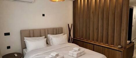 1 bedroom, free WiFi, bed sheets