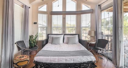 Hill Country Tiny House + Pool Getaway on 10acr