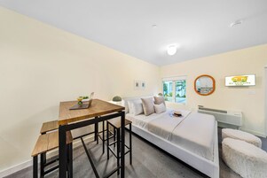 高级开间 | 餐厅