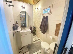 Hair dryer - Llano Line Shack -
Historic Rail (Llano)