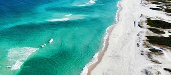 Casa com Wi-fi e Churrasqueira a 300m da Praia