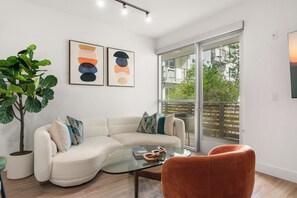 Smart TV - The Amber Serene Peaceful Retreat Pool Gym Jacuzzi (Santa Monica)