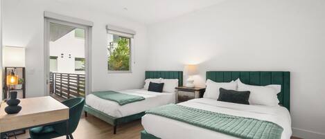 2 bedrooms, desk, iron/ironing board, travel crib