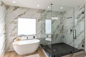 Comfort Quadruple Room | Bathroom | Separate bathtub and shower, hair dryer, towels, soap - Desert Dream- Retreat with Heated Pool (Scottsdale)