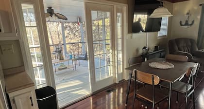 Family-Friendly Lake Barkley Getaway. Fishing, Boating & Hunting Paradise,