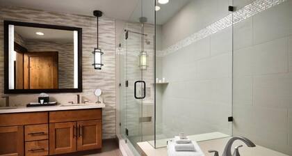 Luxury Ski-In and Ski-Out 2-Bedroom Villa at Hyatt Northstar Lodge