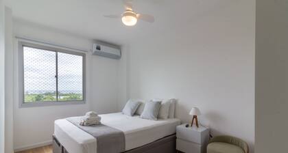 Your Complete Retreat in Barra da Tijuca Av702
