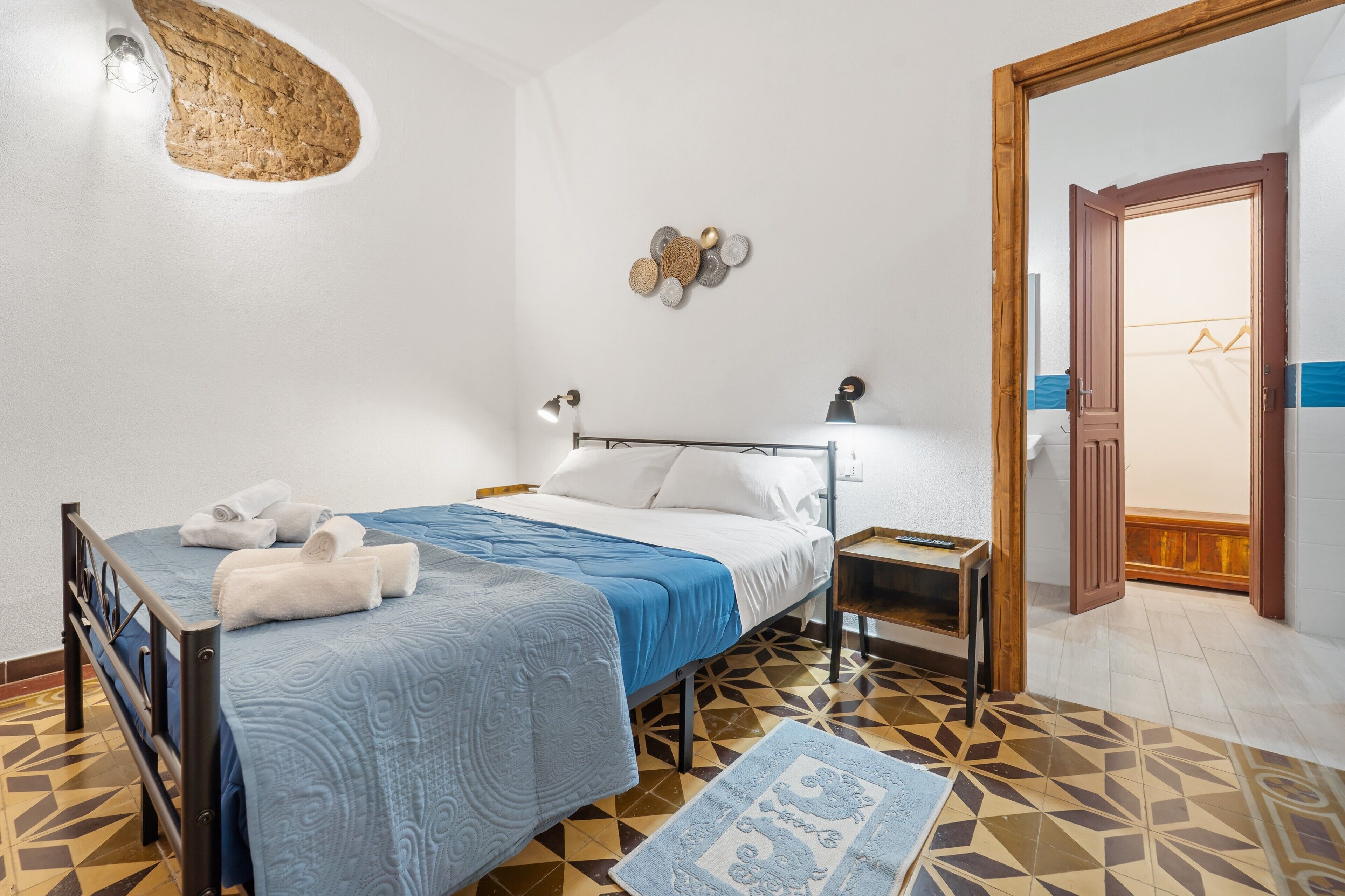 1 室のベッドルーム、WiFi、ベッドシーツ