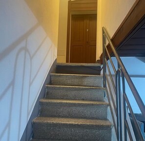 Interior - Suite Oro with Private Terrace and Hot Tub (Assemini)