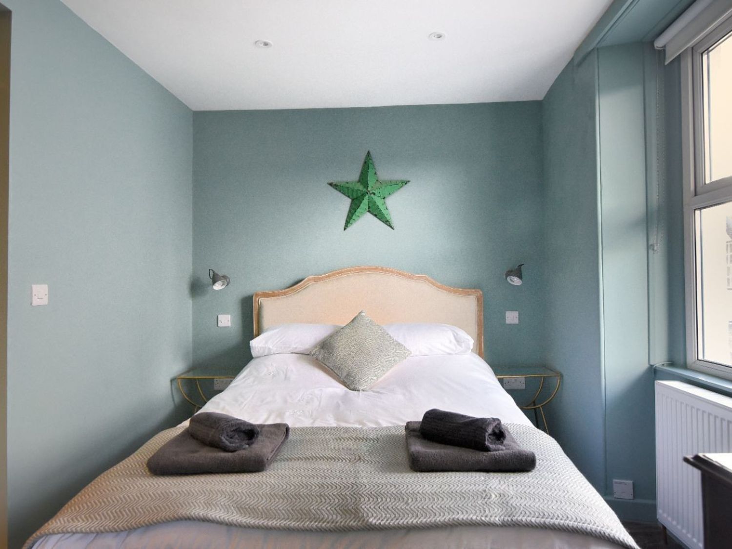 3 phòng ngủ, trang trí khác biệt 