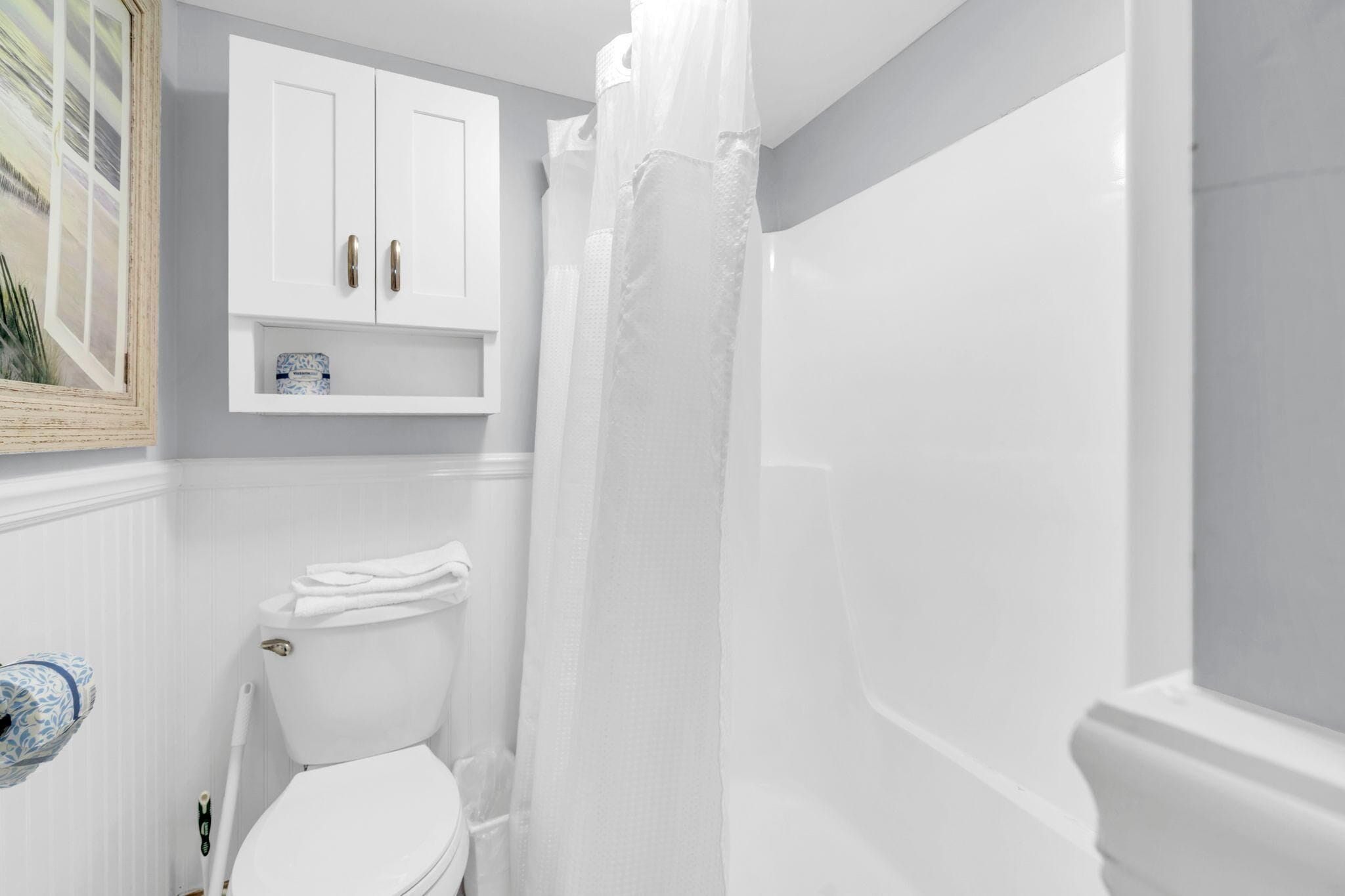 Condo, Multiple Beds (Pinnacle Port A-929) | Bathroom | Free toiletries