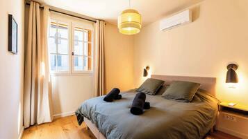 Fer et planche Ă repasser, Wi-Fi, draps fournis