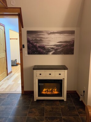 Interior - Your Sweet Rogersville Escape: Cool, Quiet, and Welcoming (Rogersville)