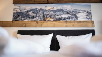 2 Schlafzimmer, Schreibtisch, Reisekinderbett, kostenloses WLAN