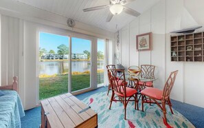 Dining - Coastal Townhome | Sunroom, Near Beach & Bay (Selbyville)