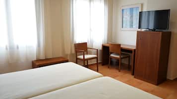 Escritorio, espacio para trabajar con un portátil, wifi gratis