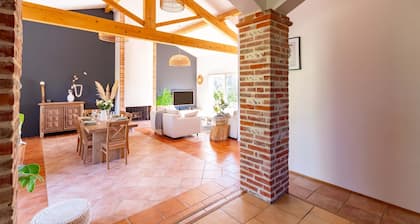 La Tendresse - 10p - Piscine - Jardin