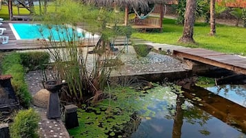 House | 4 bilik tidur