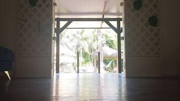 House | 4 bilik tidur