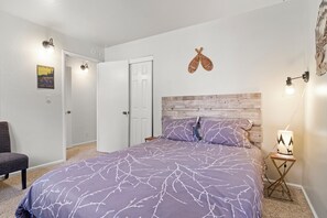 WiFi, bed sheets - Relax, Recharge, and Feel at Home in Tahoe (Tahoe Vista)